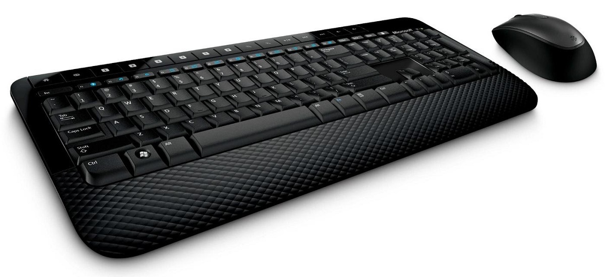 Беспроводные клавиатура + мышь Microsoft Wireless Desktop 2000 (черный, USB 2.0, мембранная кл-ра, 119 кл., полноразмерная кл-ра, оптическая мышь, 100