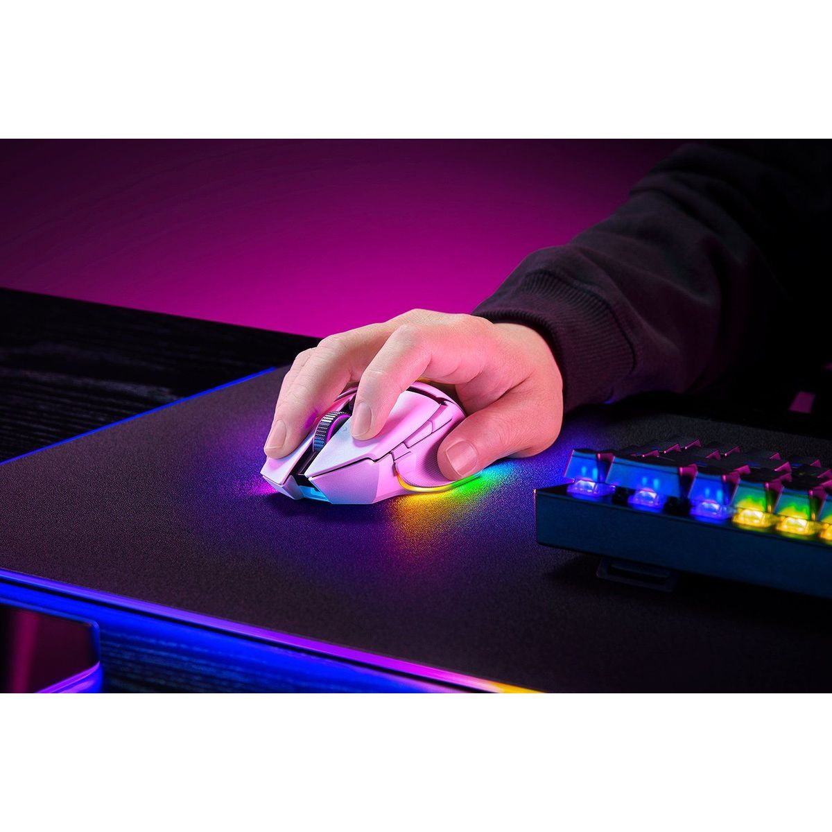 Игровая мышь Razer Basilisk V3 Pro 35K - White Razer Basilisk V3 Pro 35K - White gaming mouse RZ01-05240200-R3G1